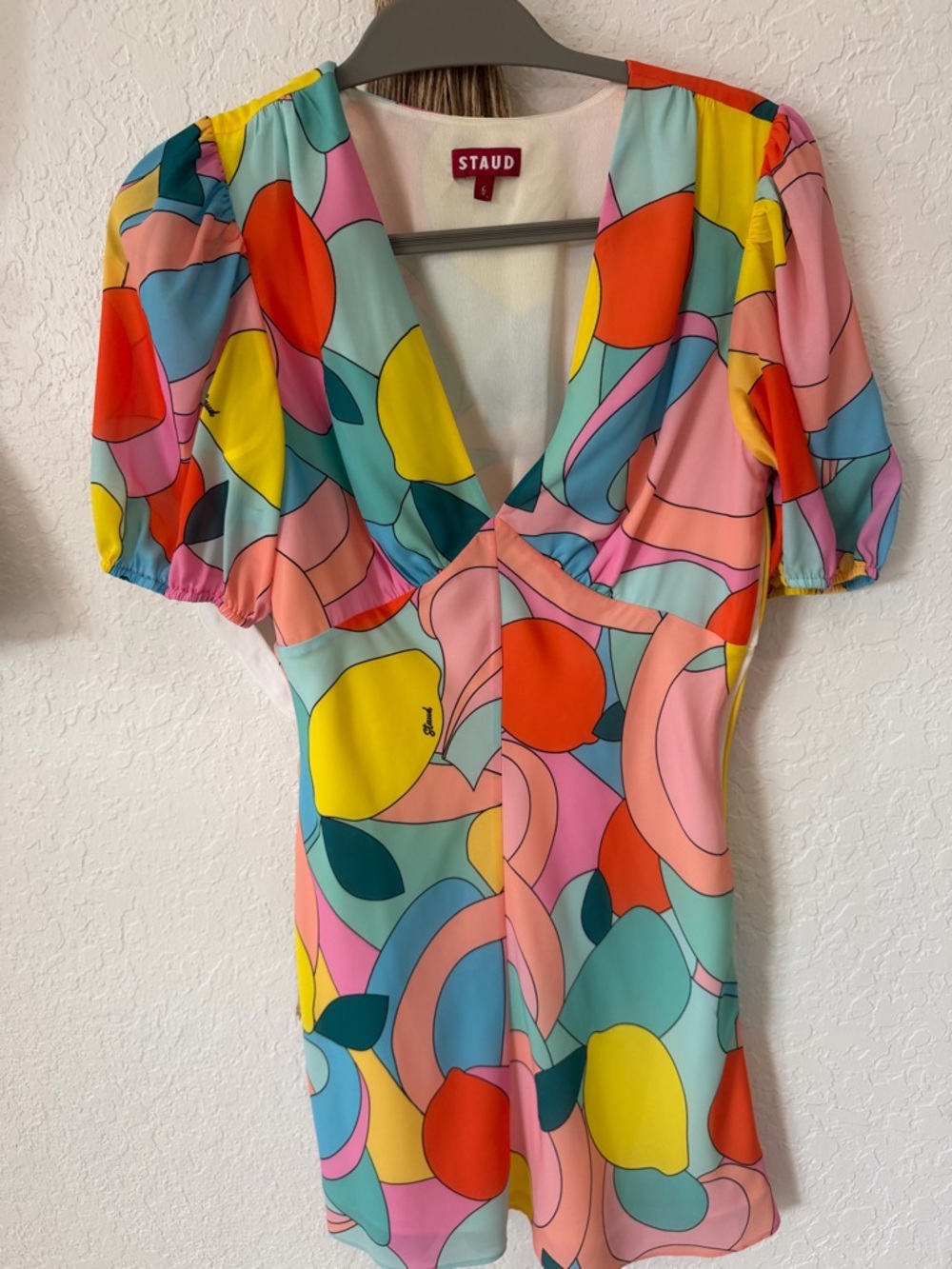 STAUD Colorblock Fruit-Print V-Neck Puff Sleeve dress